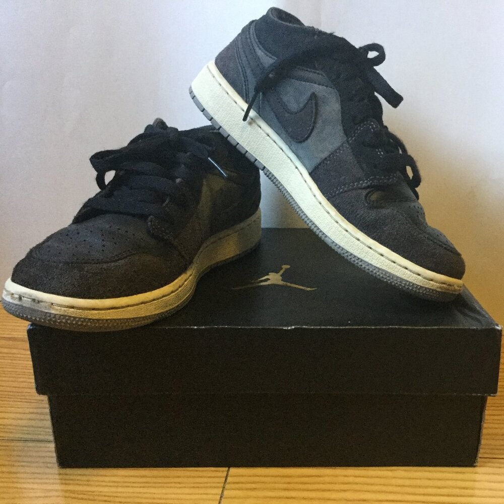 Nike Air Jordan 1 Low SE Craft (GS) Black Cement-Gray LT-Graphite Size 4Y W/Box